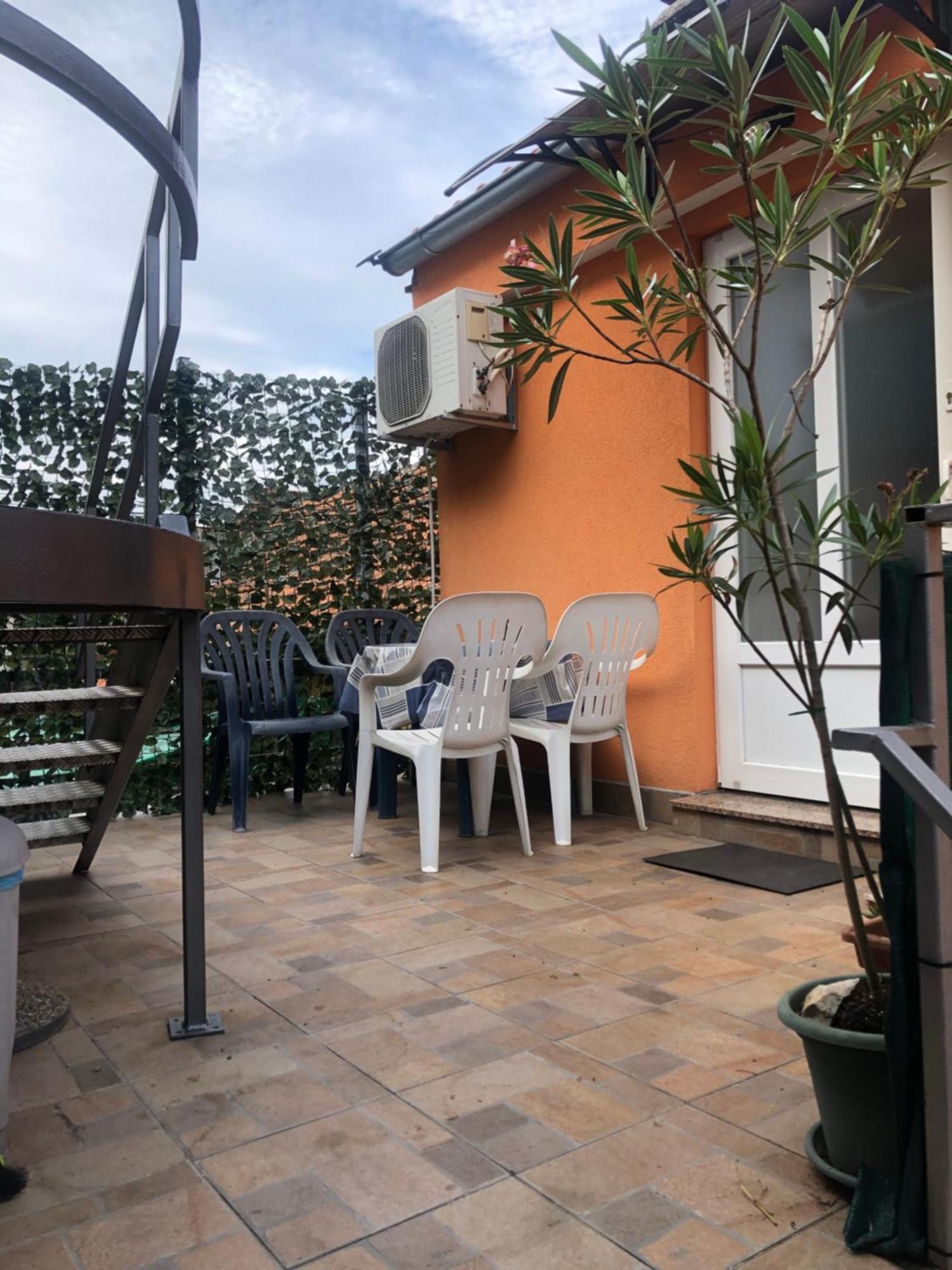 Le Liv On Apartman Fiume Kültér fotó